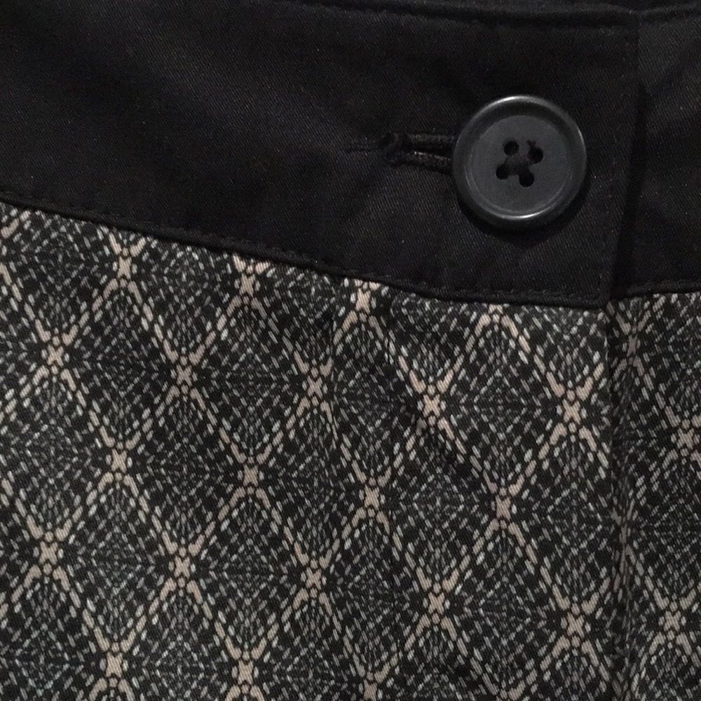 Mossimo Patterned Shorts  - Picture 3 of 4